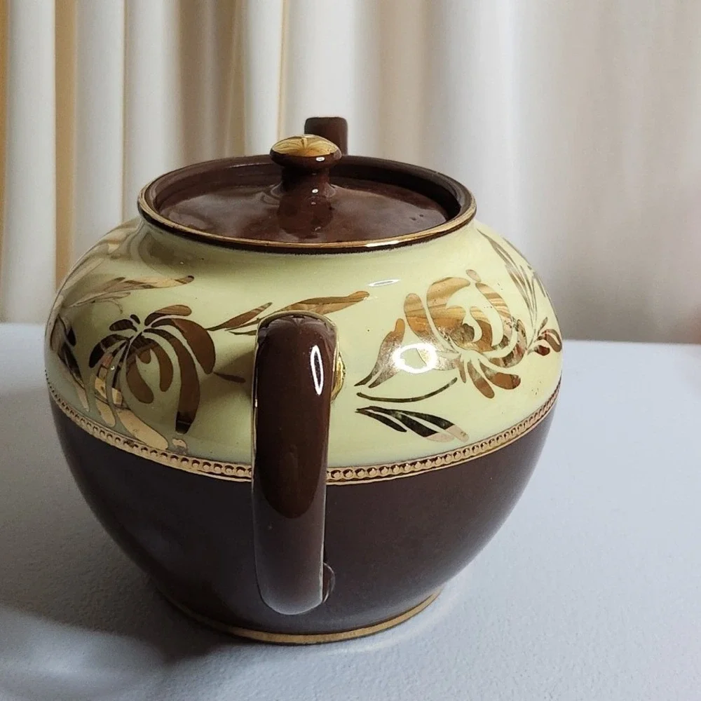 Sadler Pottery Brown Betty Teapot